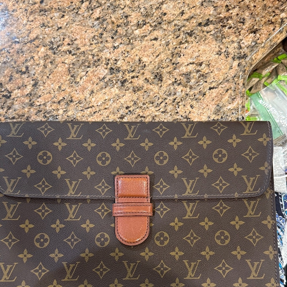 LV authentic monogram minister briefcase pre-date code interior pocket & divider